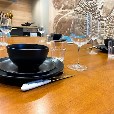 Capsule Egypte - Jacuzzi - Sauna - Billard - Netflix&home Cinéma - Nintendo Switch&jeu - Crespin (Nord)