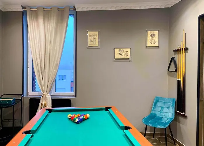 Appartement Capsule Egypte - Jacuzzi - Sauna - Billard - Netflix&home Cinéma - Nintendo Switch&jeu - *