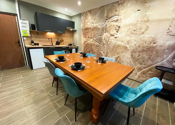 Capsule Egypte - Jacuzzi - Sauna - Billard - Netflix&home Cinéma - Nintendo Switch&jeu - *